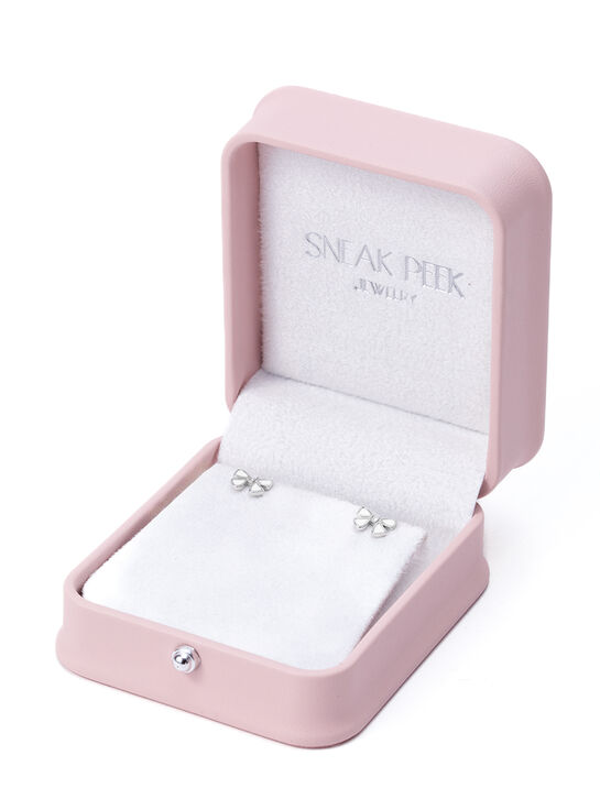 Серьги &quot;Бантик&quot;, белая эмаль Sneak Peek , арт.  | Фото 3