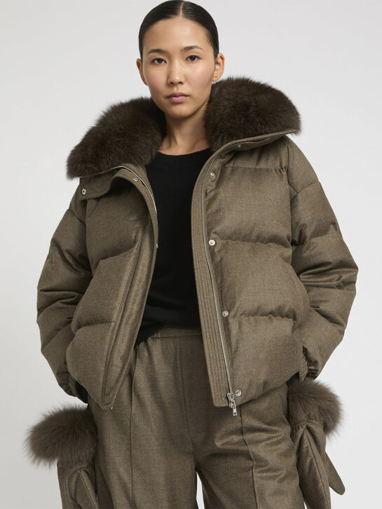 Куртка с укороченным кроем и воротником из соболя Yves Salomon , арт.  | Фото 2