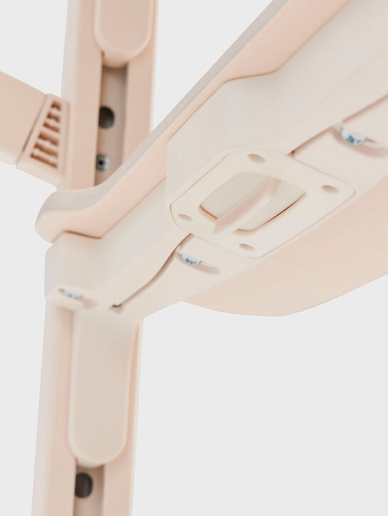 Стул для кормления CHARLEY (milky) Happy Baby , арт.  | Фото 11