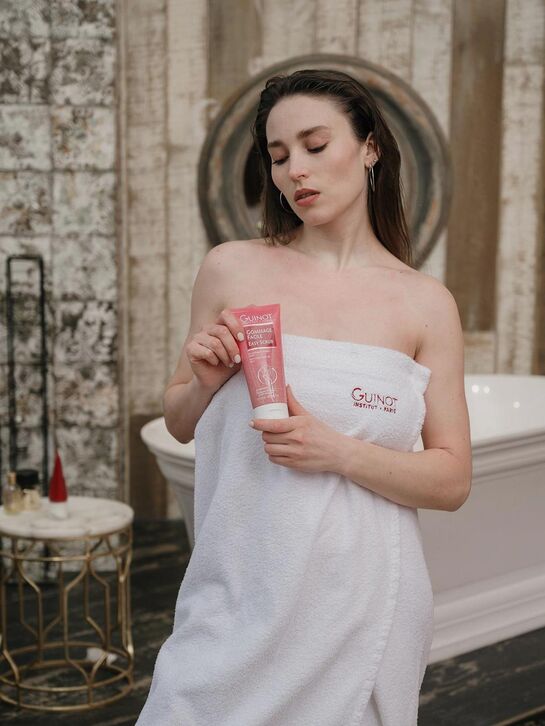 Нежный гель-скраб для тела с экстрактом люффы Gommage Facile, 200 мл GUINOT , арт.  | Фото 3