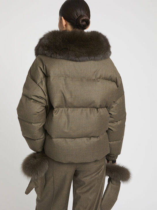 Куртка с укороченным кроем и воротником из соболя Yves Salomon , арт.  | Фото 11