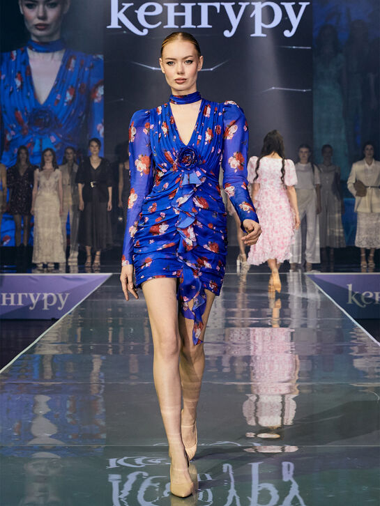 Платье Vienna с драпировкой, синее Roses & Lace , арт.  | Фото 3