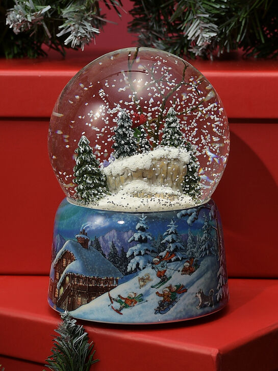 Снежный шар &quot;Дети катаются с горки в лесу&quot; Musicboxworld , арт.  | Фото 3