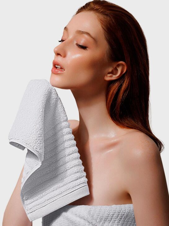 Набор из 3 полотенец (30х50 см, 50х90 см,70х140 см) Soft Silver , арт.  | Фото 5