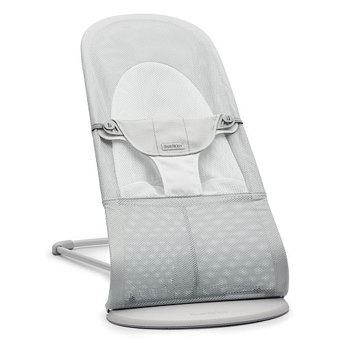 Шезлонг-кресло для детей BALANCE MESH, серебряный/белый Baby Bjorn , арт. 0051.29 | Фото 1